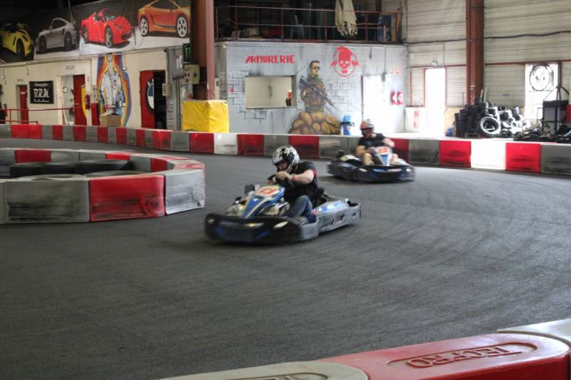 Achat bons cadeaux karting Grand Prix Saint Georges de Reneins