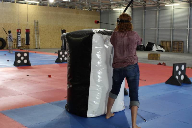 en groupe à l'Archery tag villefranche sur saone